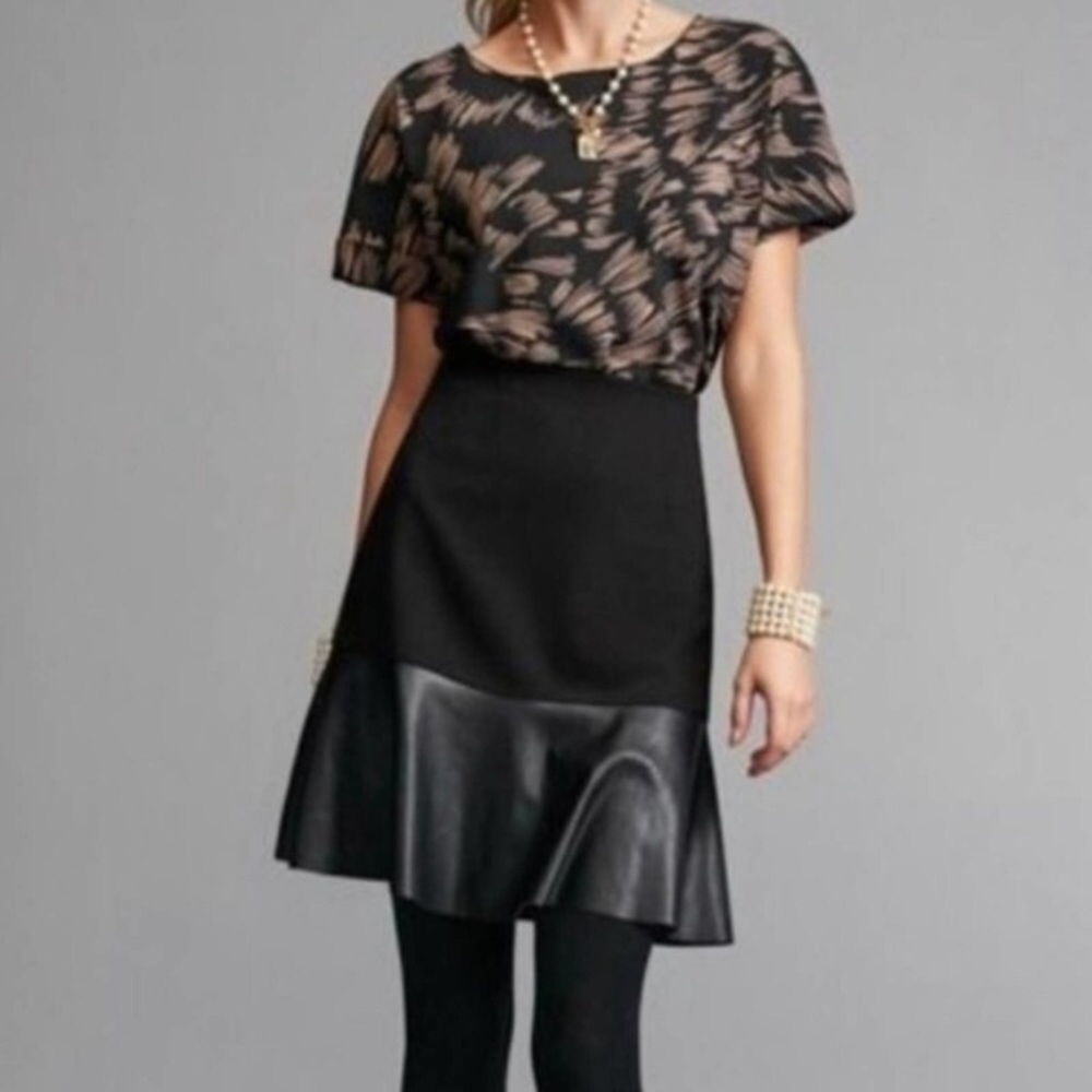 🌟 HOST PICK! 🌟 cabi Faux Leather Flip Skirt